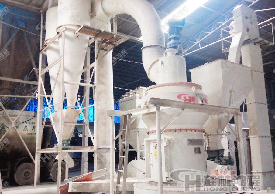 新型高效雷蒙磨粉機(jī)，200目活性炭，小型活性炭生產(chǎn)設(shè)備，活性炭整套生產(chǎn)設(shè)備